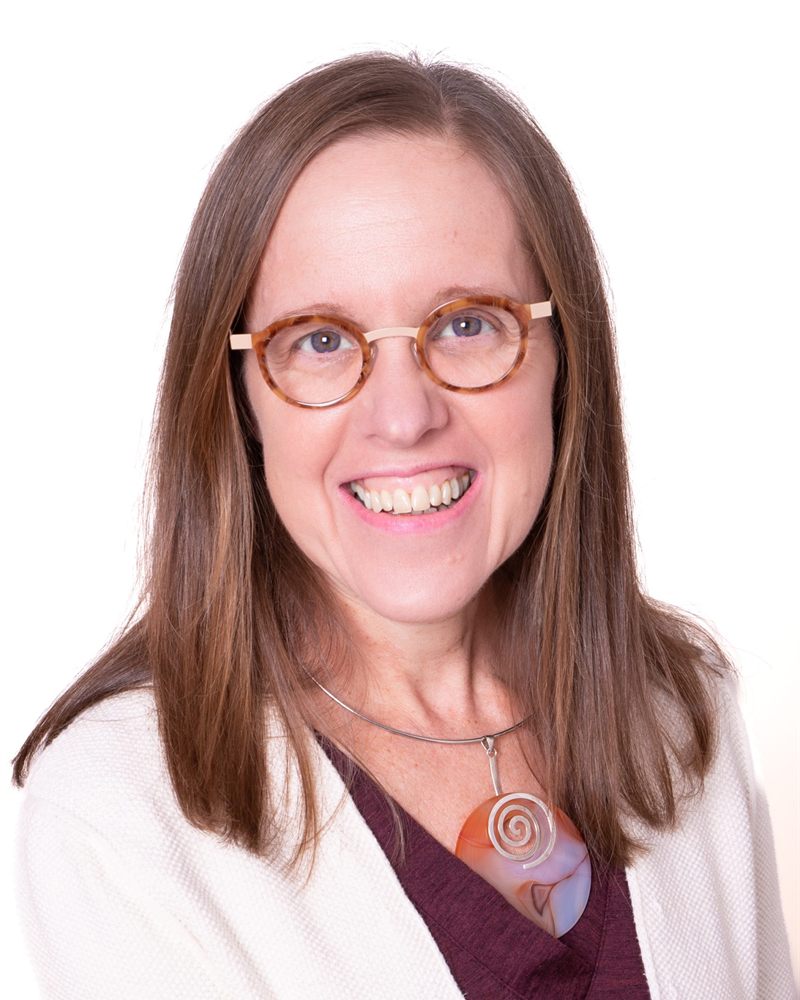 Dr Cindy de Villiers