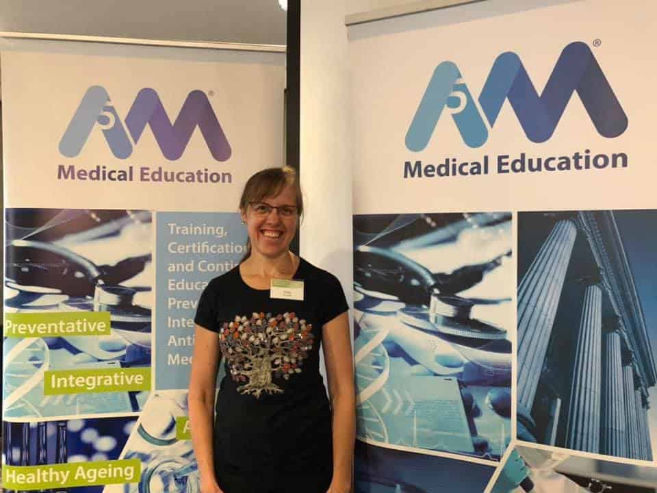 Dr Cindy de Villiers